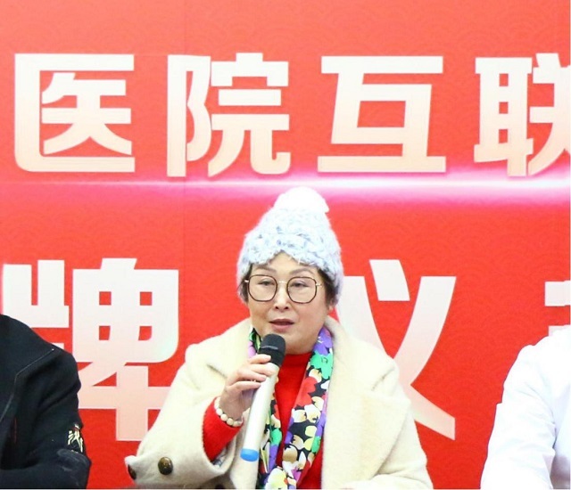 四川省中医药信息学会王笳会长发表讲话 四川省中医药信息学会王笳会长发表讲话